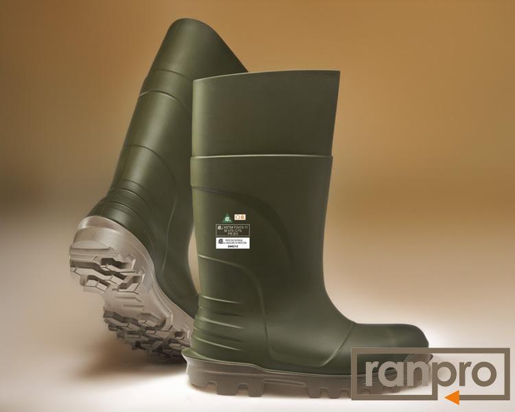 Welder using Ranpro welding tools in a workshop, demonstrating durable and reliable equipment for metalwork and construction.